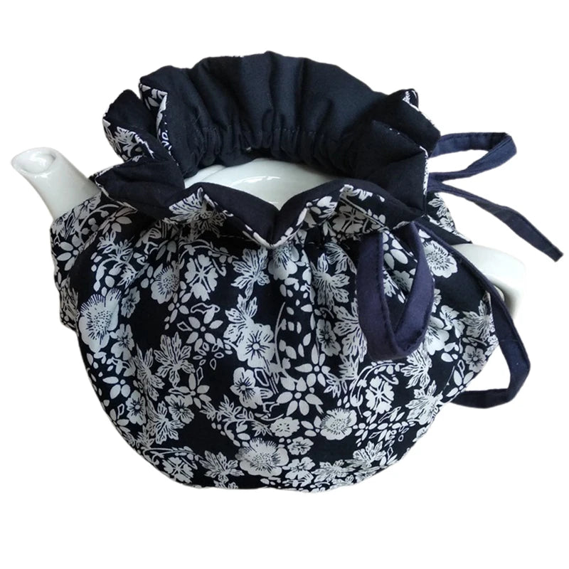 Couvre théière isolant noué style floral noir et blanc Ma Théière